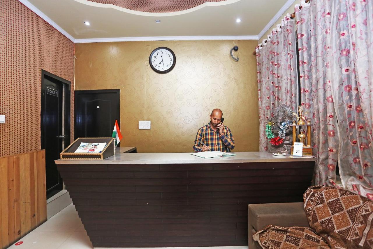 المورا Hotel Sunita المظهر الخارجي الصورة